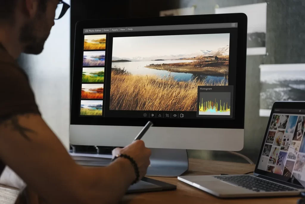Fotografía ampliada en pantalla durante la revisión de calidad