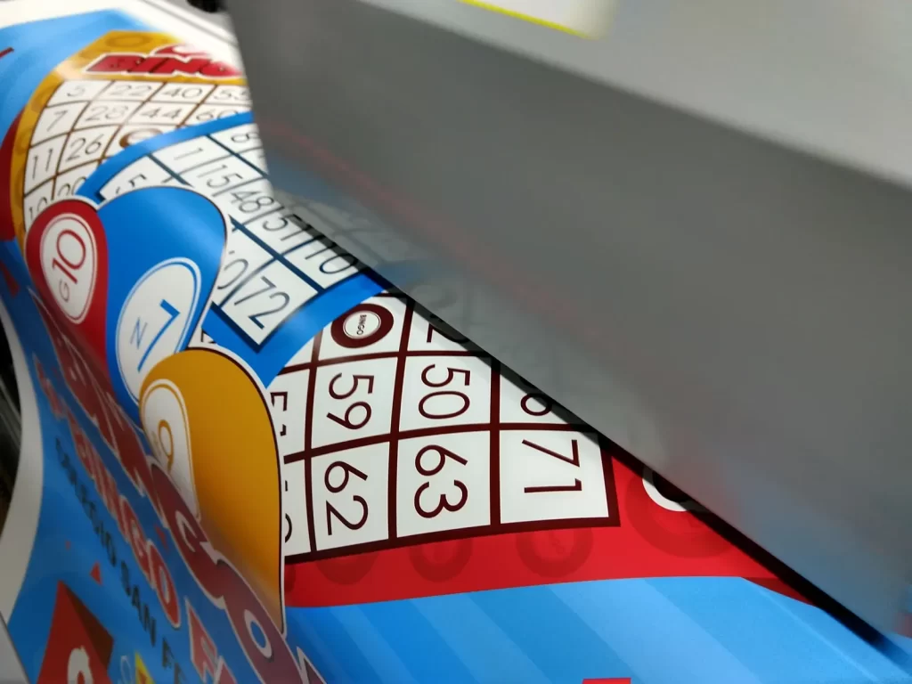 Numeración correlativa pasando por una máquina de terminación