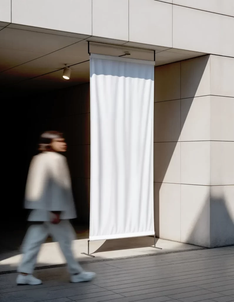 Gráfica vertical colgada a escala real para revisar altura y zona visible